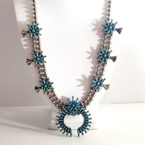 VTG Needle Point Squash Blossom Zuni Faux Costume Jewelry Necklace